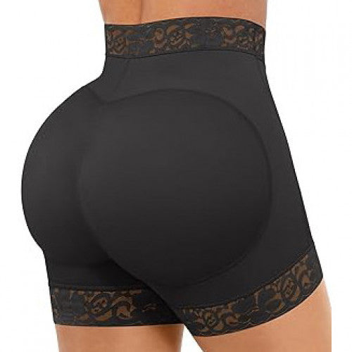 Short faja levanta cola